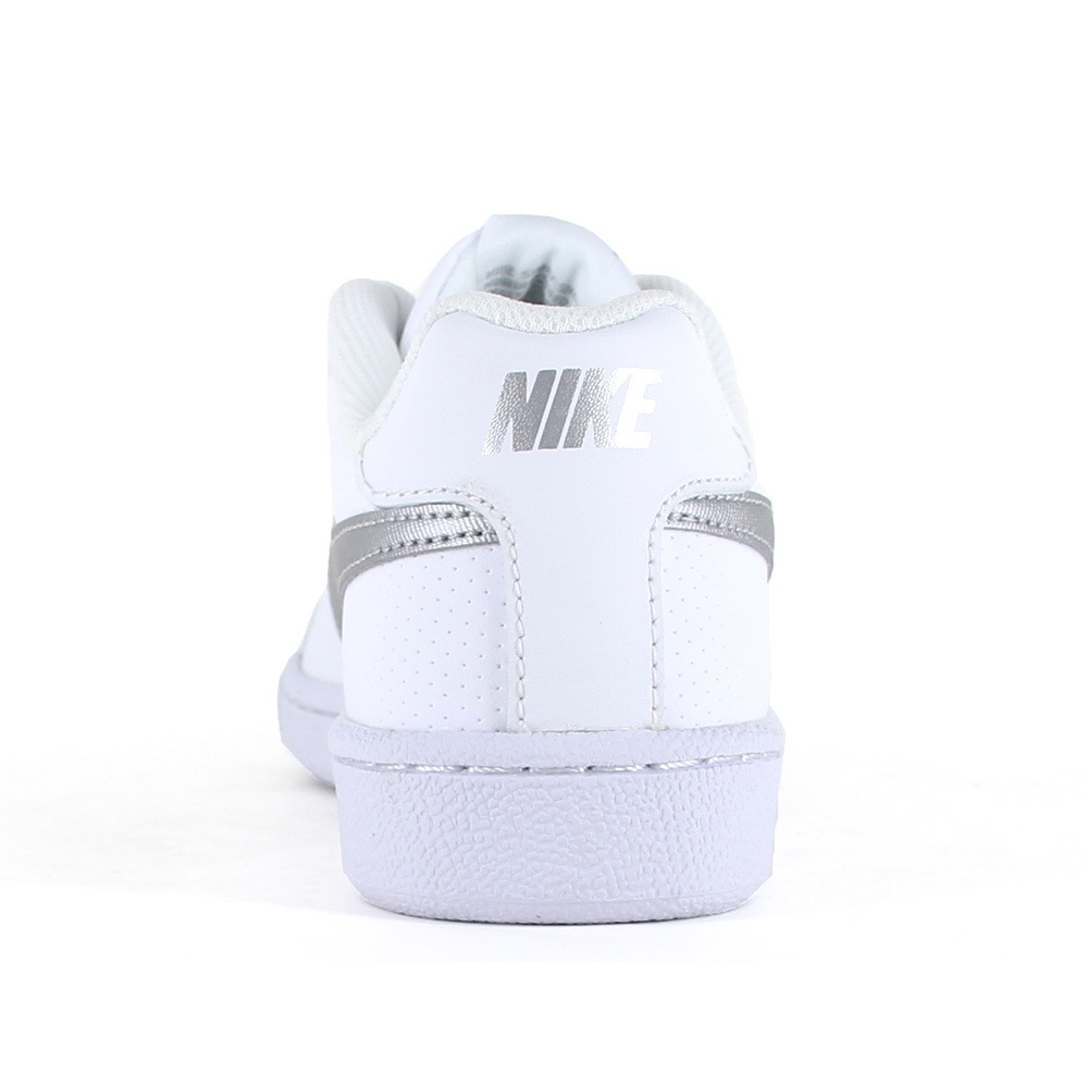 Nike zapatilla moda mujer Nike WMNS NIKE COURT ROYALE vista trasera Nike zapatilla moda mujer Nike WMNS NIKE COURT ROYALE vista trasera