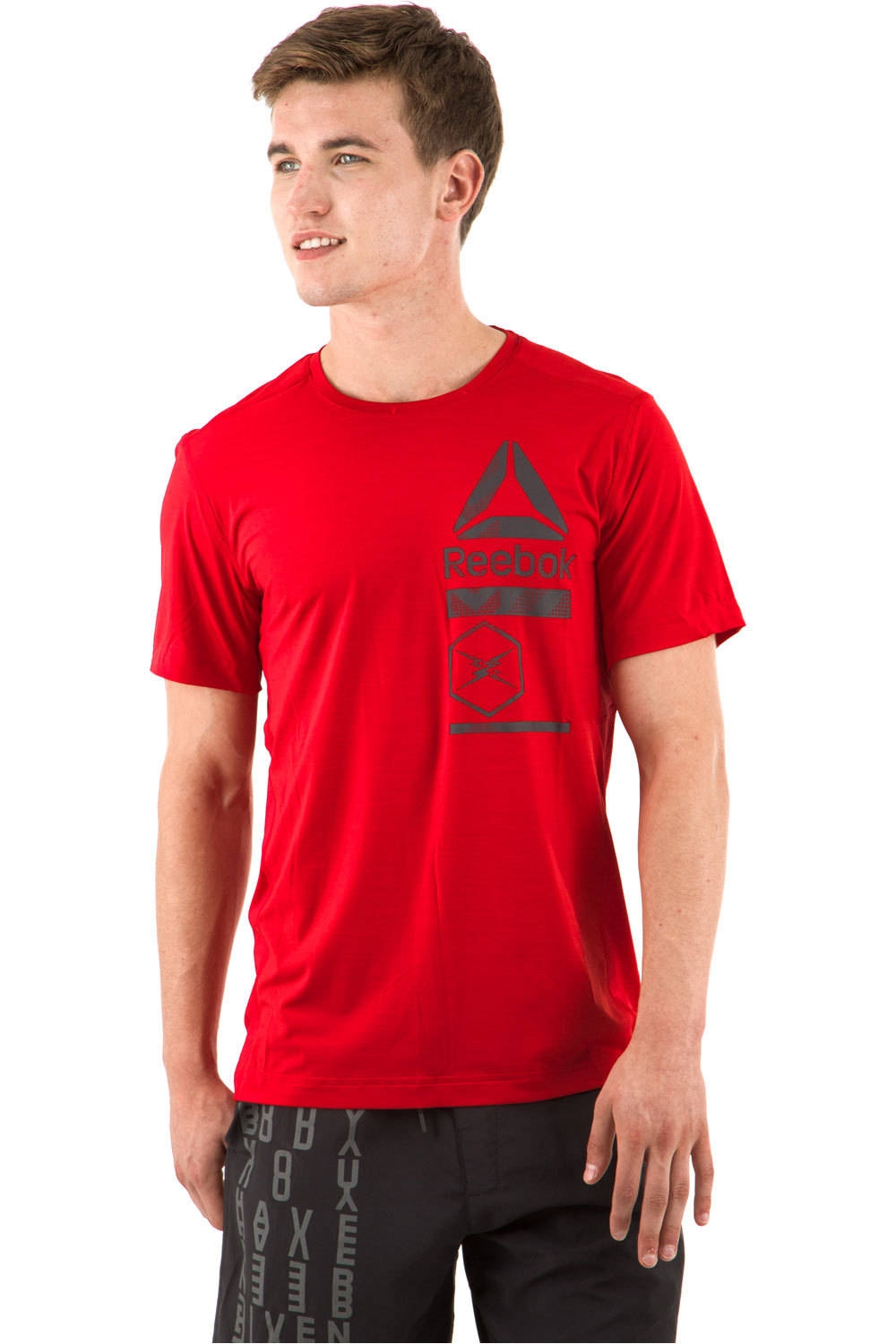 Reebok camiseta manga corta hombre Reebok ACTVCHL ZONED GRPHC TEE vista frontal Reebok camiseta manga corta hombre Reebok ACTVCHL ZONED GRPHC TEE vista frontal