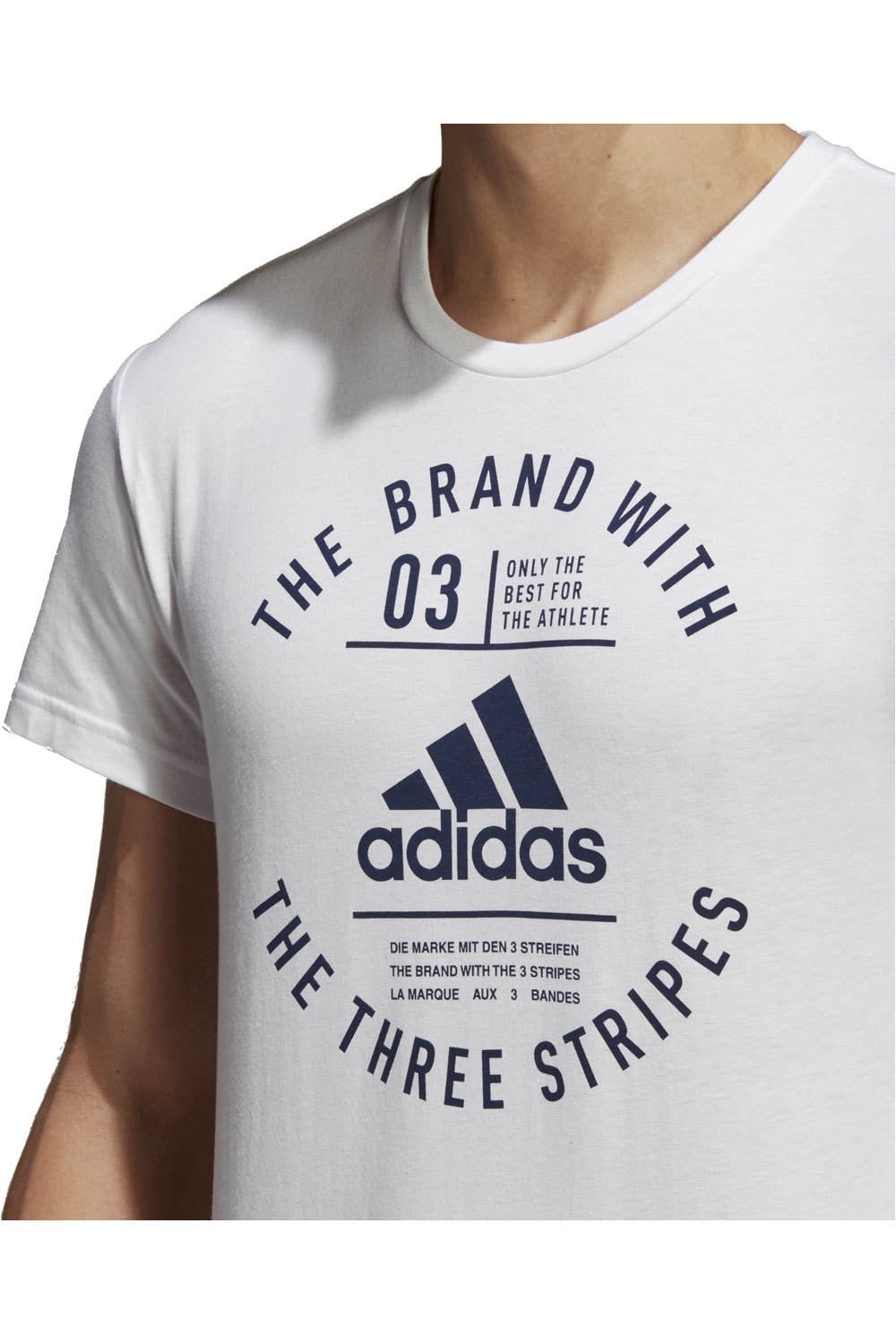 adidas camiseta manga corta hombre Adidas EMBLEM vista detalle adidas camiseta manga corta hombre Adidas EMBLEM vista detalle