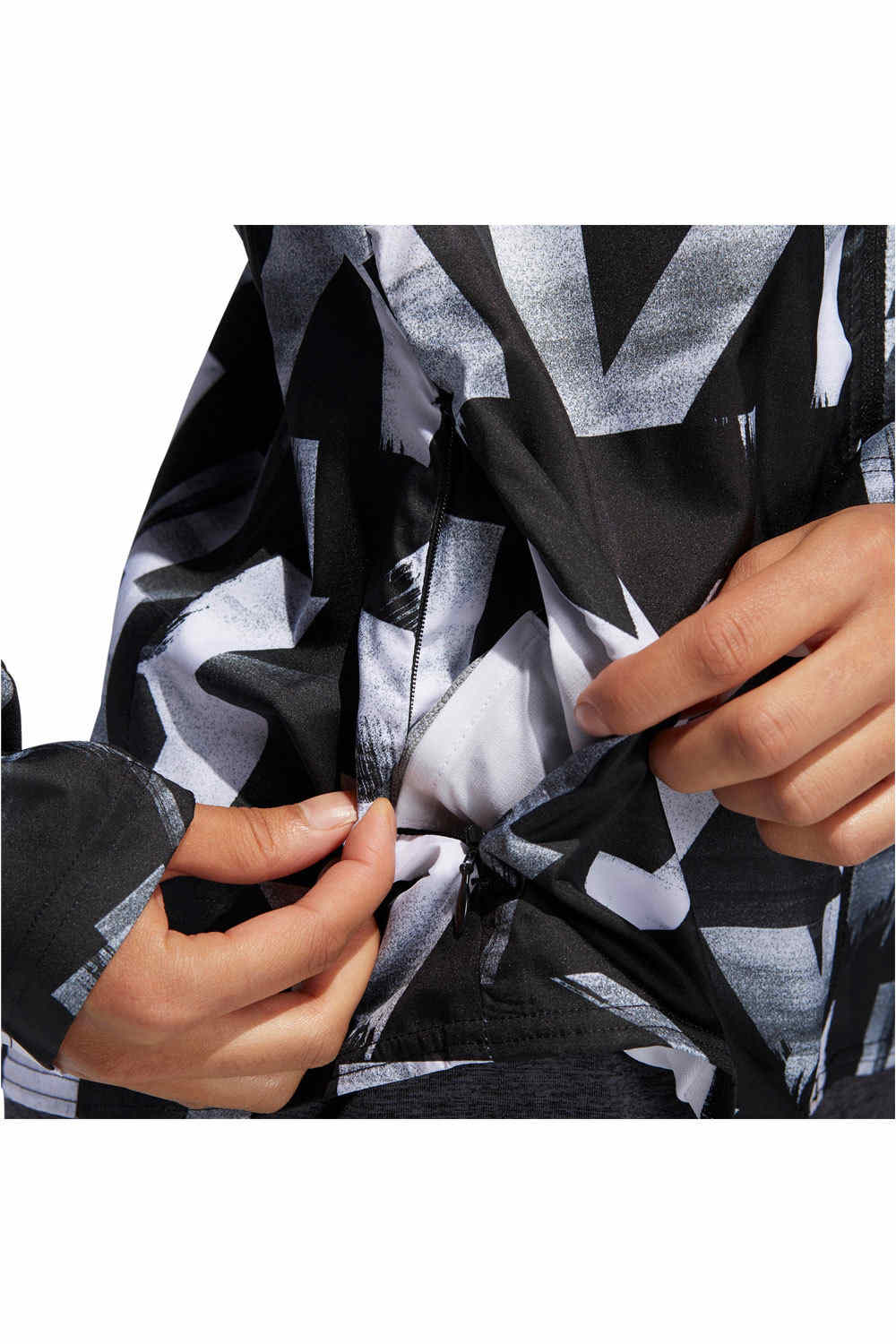adidas CHAQUETA RUNNING MUJER Adidas OWN THE RUN JKT vista detalle adidas CHAQUETA RUNNING MUJER Adidas OWN THE RUN JKT vista detalle