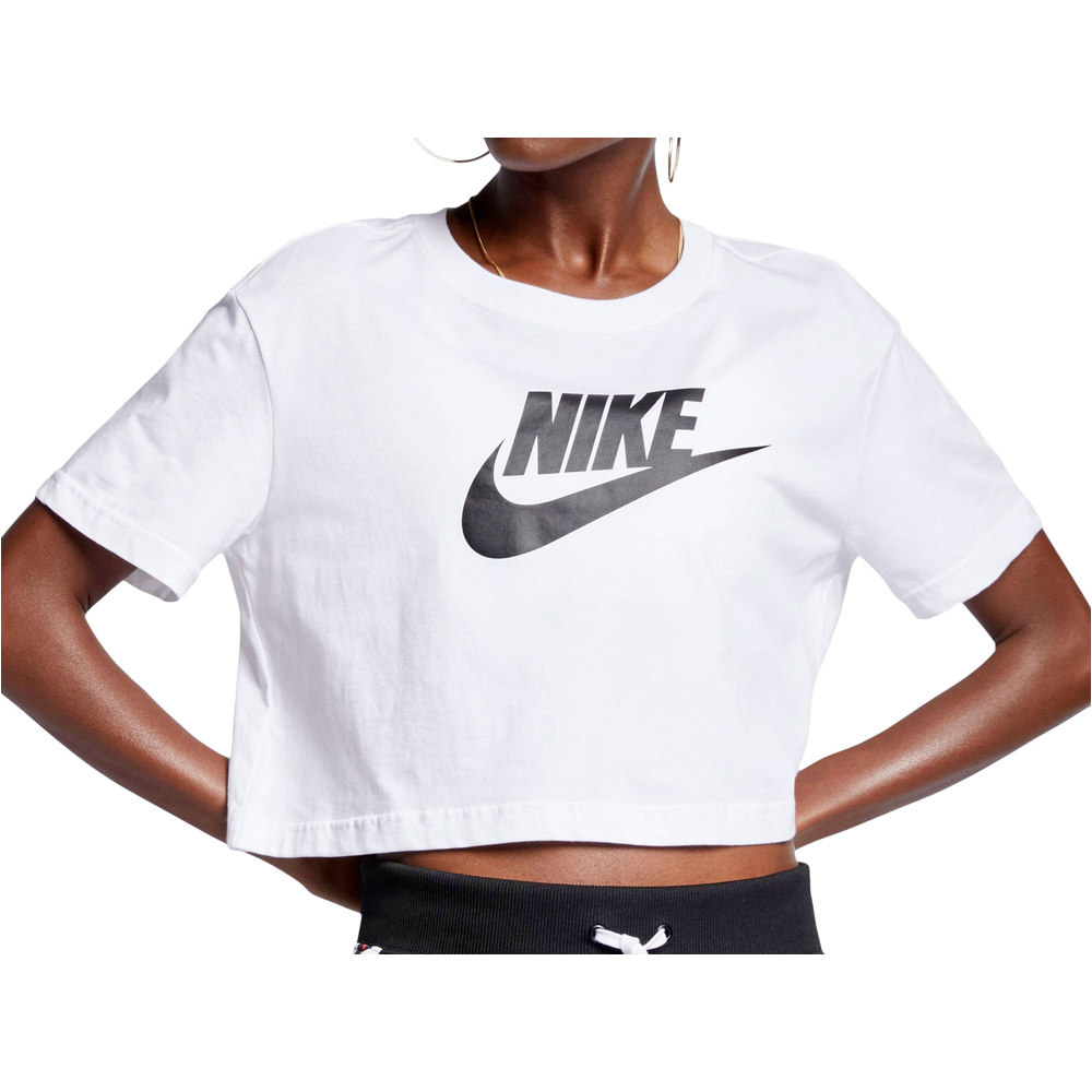 Nike camiseta manga corta mujer W NSW TEE ESSNTL CRP ICN FTR vista detalle Nike camiseta manga corta mujer W NSW TEE ESSNTL CRP ICN FTR vista detalle