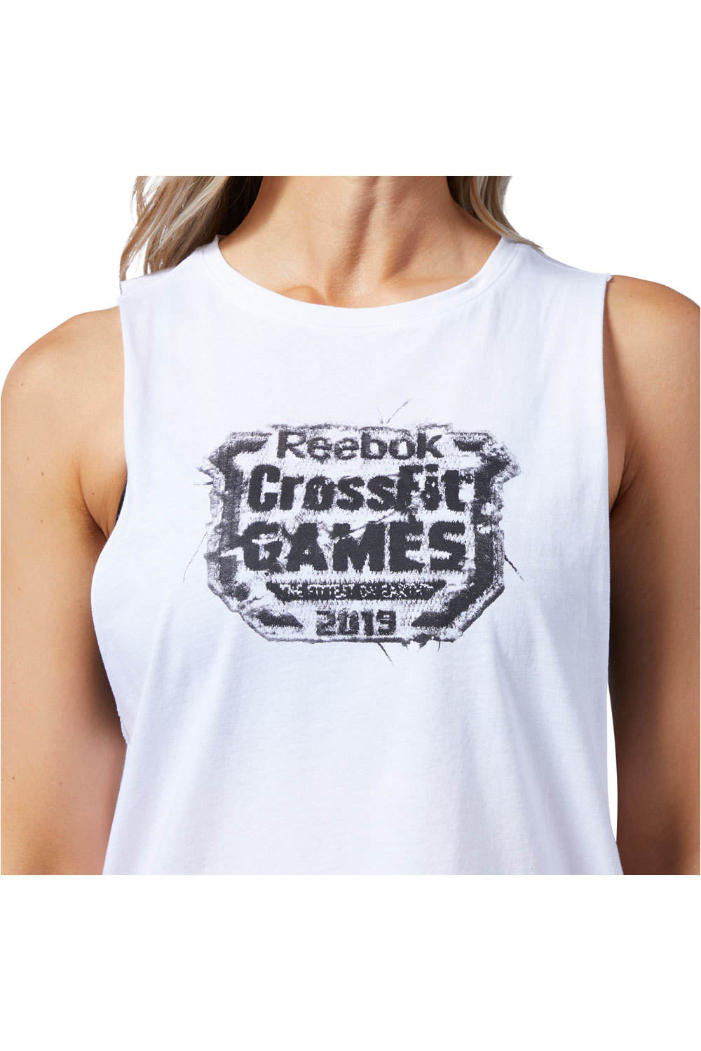 Reebok camiseta tirantes fitness mujer Reebok RC Distressed Games Crest vista detalle Reebok camiseta tirantes fitness mujer Reebok RC Distressed Games Crest vista detalle
