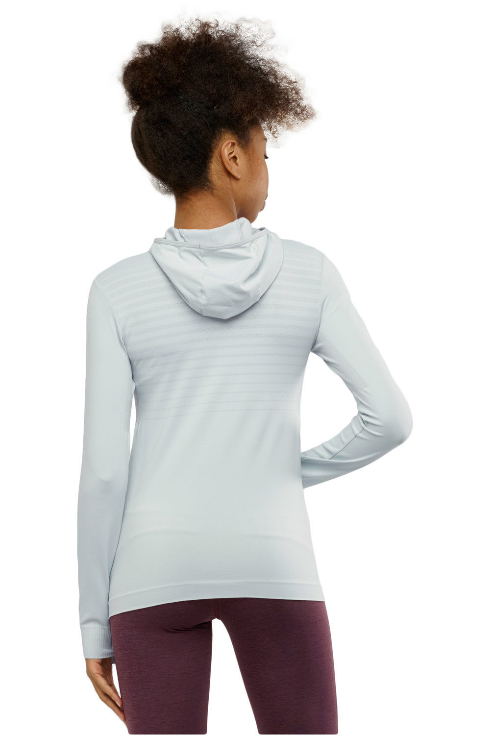 Salomon camisetas trail running manga larga mujer Salomon COMET SEAMLESS HOODIE W vista trasera Salomon camisetas trail running manga larga mujer Salomon COMET SEAMLESS HOODIE W vista trasera