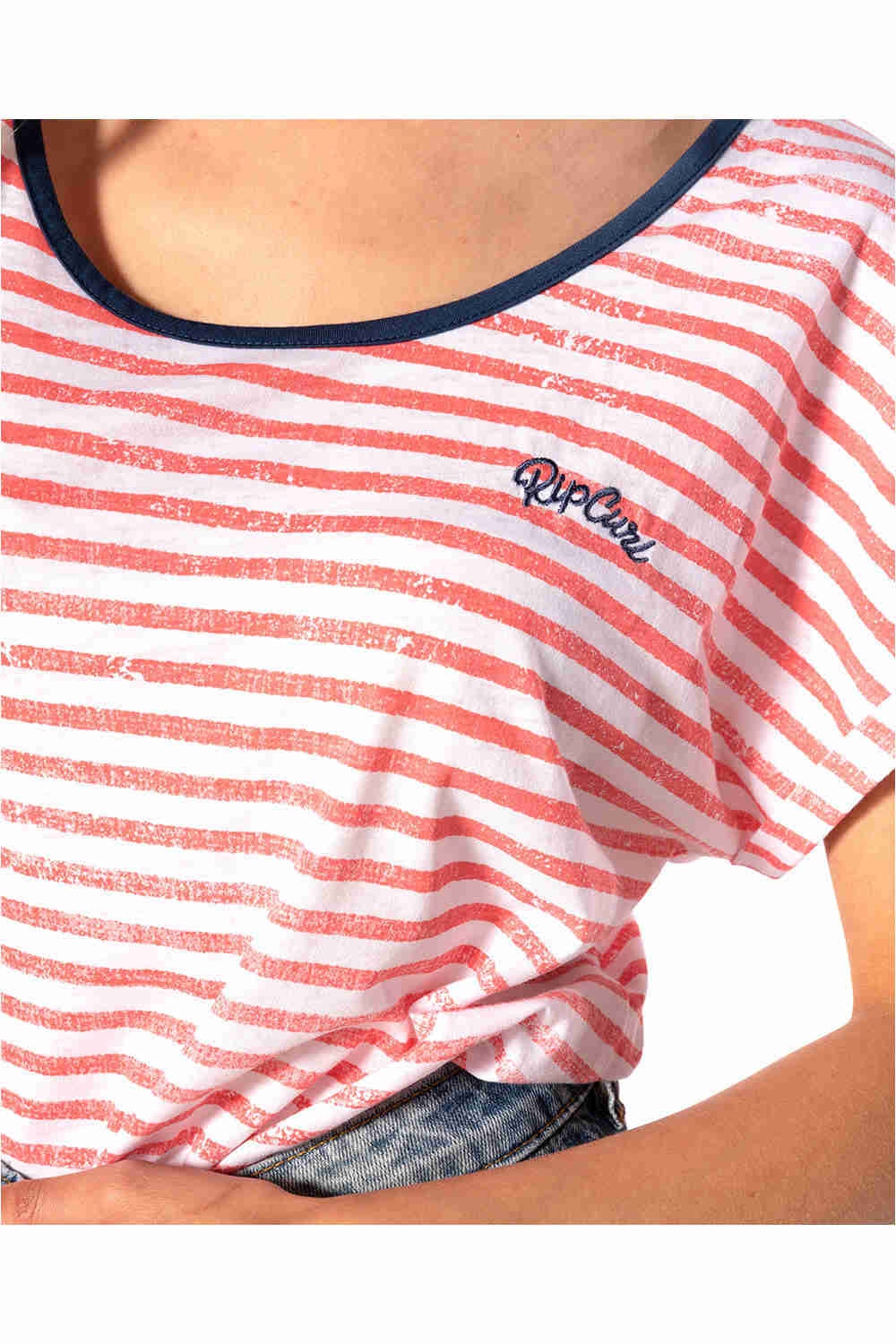 Rip Curl camiseta manga corta mujer Rip Curl LINE UP TEE vista detalle Rip Curl camiseta manga corta mujer Rip Curl LINE UP TEE vista detalle