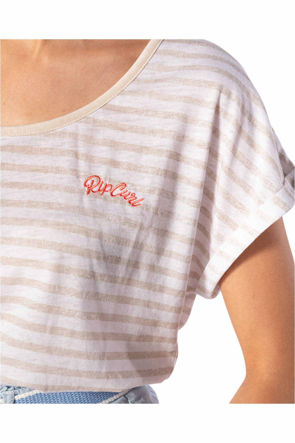 Rip Curl camiseta manga corta mujer Rip Curl LINE UP TEE vista detalle Rip Curl camiseta manga corta mujer Rip Curl LINE UP TEE vista detalle