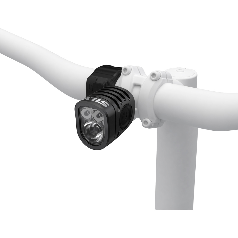 Silva frontal Silva EXCEED 3XT USB frontal+9,9Ah Li-Ion IPX5 01 Silva frontal Silva EXCEED 3XT USB frontal+9,9Ah Li-Ion IPX5 01