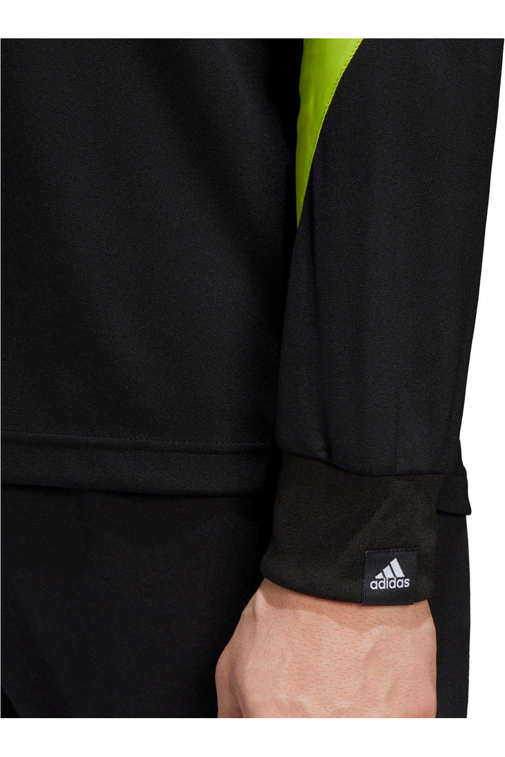 adidas camiseta manga larga hombre Adidas M URBAN FOOT LS vista detalle adidas camiseta manga larga hombre Adidas M URBAN FOOT LS vista detalle