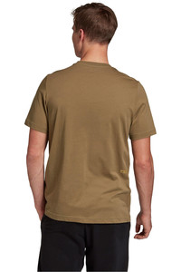 adidas camiseta manga corta hombre Adidas Universal Embl. vista trasera adidas camiseta manga corta hombre Adidas Universal Embl. vista trasera
