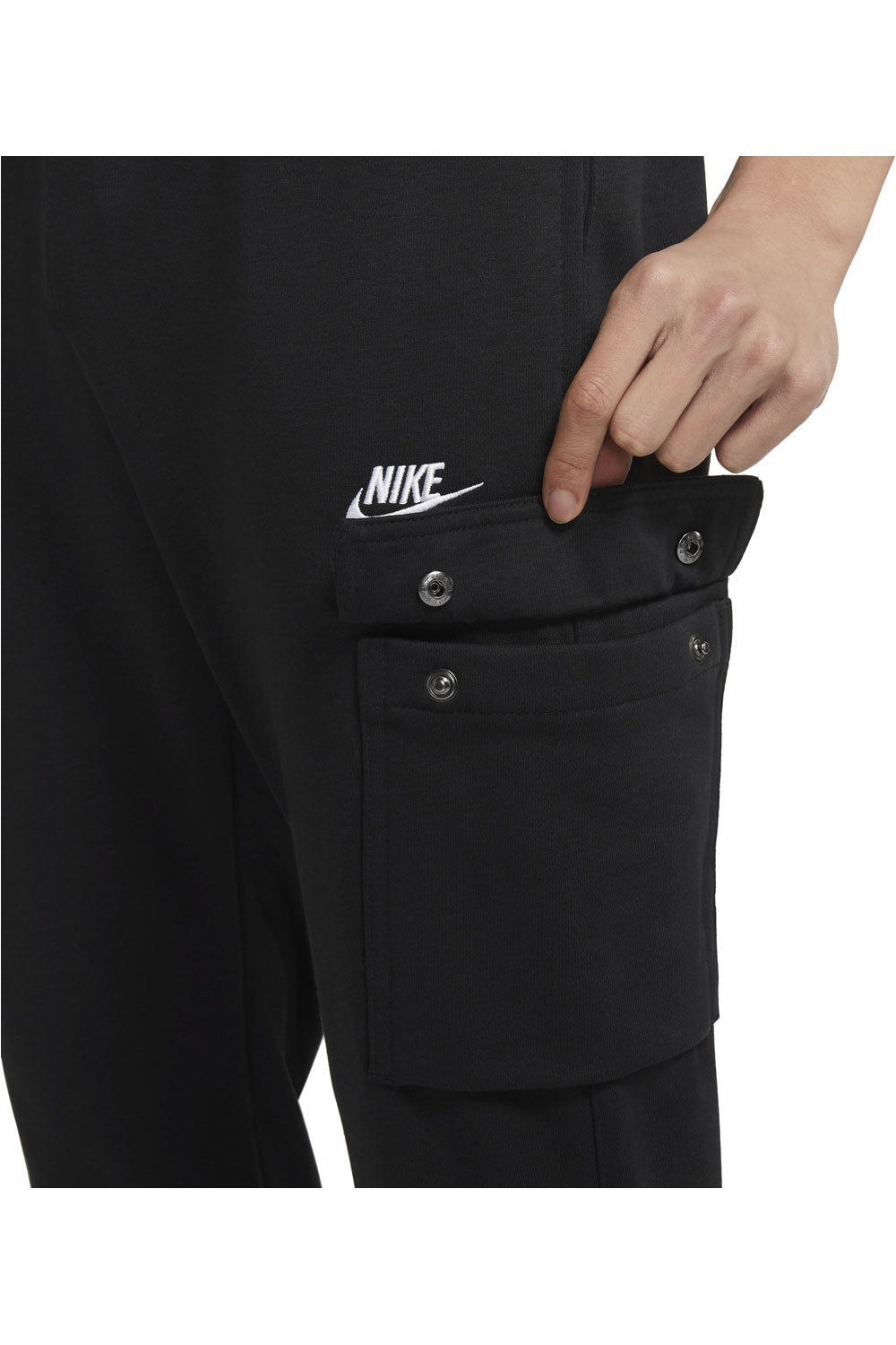 Nike pantalón hombre NSW CLUB FT CARGO PANT vista detalle Nike pantalón hombre NSW CLUB FT CARGO PANT vista detalle