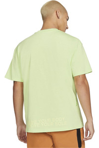 Nike camiseta manga corta hombre Nike M NSW TEE WORLD TOUR vista trasera Nike camiseta manga corta hombre Nike M NSW TEE WORLD TOUR vista trasera