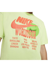 Nike camiseta manga corta hombre Nike M NSW TEE WORLD TOUR vista detalle Nike camiseta manga corta hombre Nike M NSW TEE WORLD TOUR vista detalle