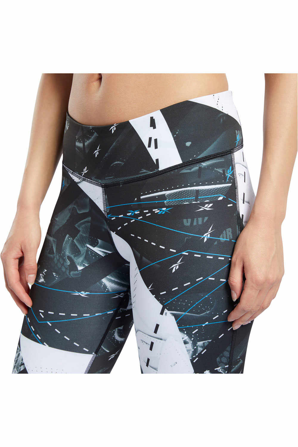 Reebok mallas piratas fitness mujer Reebok WOR AOP Capri vista detalle Reebok mallas piratas fitness mujer Reebok WOR AOP Capri vista detalle