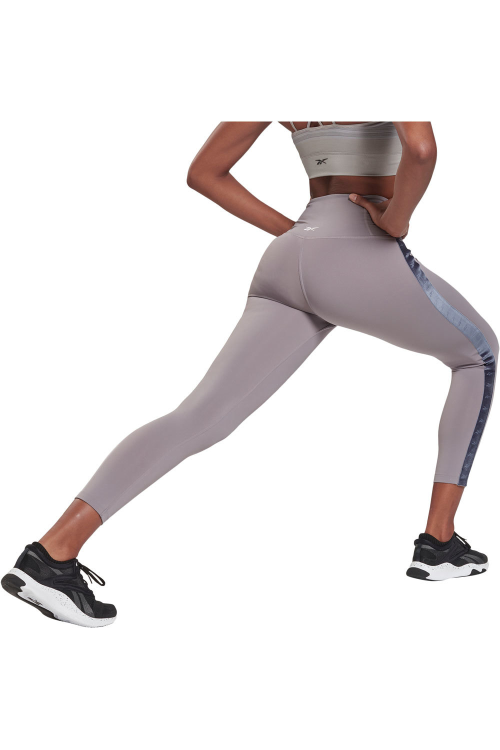 Reebok pantalones y mallas largas fitness mujer Reebok SH Velour Tape 7/8 Tight vista trasera Reebok pantalones y mallas largas fitness mujer Reebok SH Velour Tape 7/8 Tight vista trasera