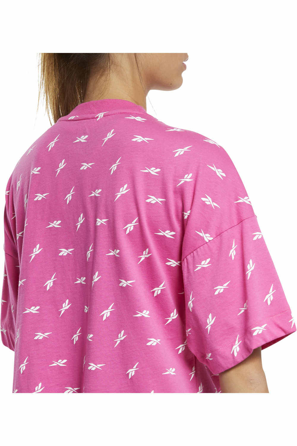 Reebok camisetas fitness mujer Reebok TE AOP Vector Tee vista detalle Reebok camisetas fitness mujer Reebok TE AOP Vector Tee vista detalle