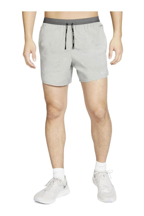 NIKE M NK FLEX STRIDE SHORT 5IN BF gris