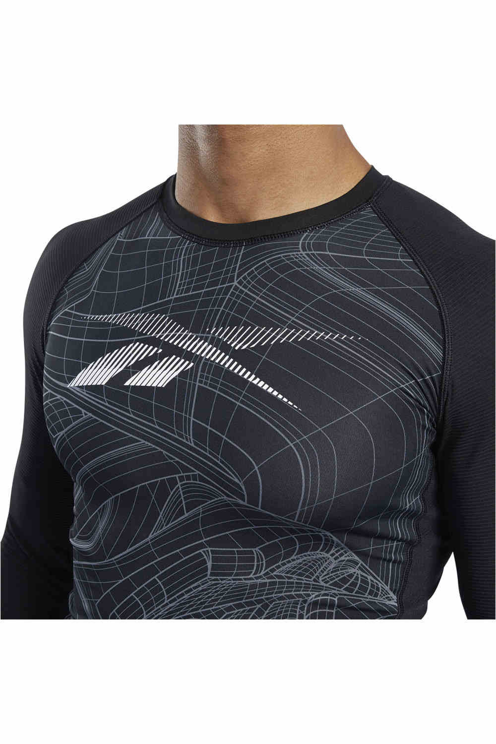 Reebok camiseta fitness hombre Reebok TS AOP Compression LS vista detalle Reebok camiseta fitness hombre Reebok TS AOP Compression LS vista detalle