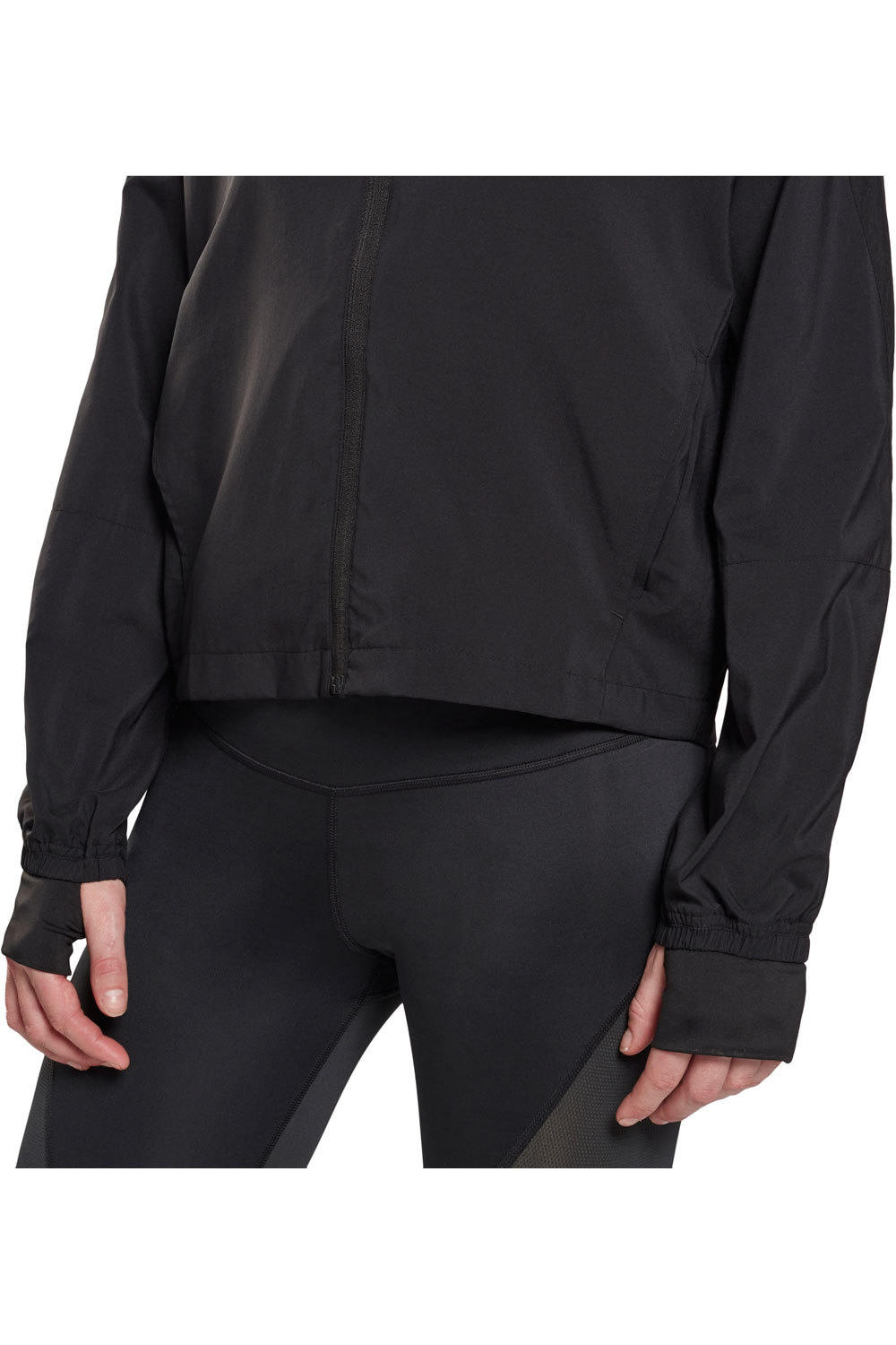 Reebok CHAQUETA RUNNING MUJER Reebok RE WIND JACKET NE 03 Reebok CHAQUETA RUNNING MUJER Reebok RE WIND JACKET NE 03