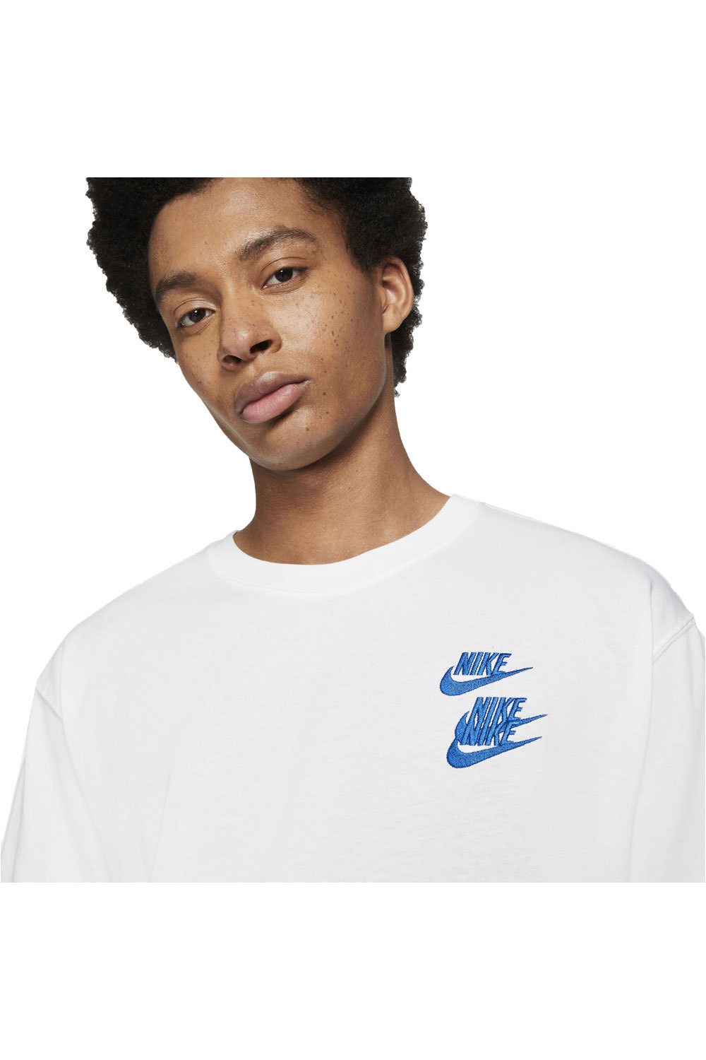 Nike camiseta manga corta hombre Nike M NSW TEE WORLD TOUR 2 vista detalle Nike camiseta manga corta hombre Nike M NSW TEE WORLD TOUR 2 vista detalle