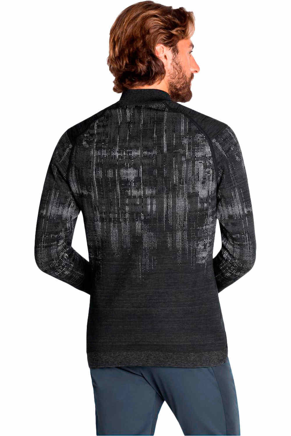 Odlo forro polar hombre Odlo Midlayer 1/2 zip BLACKCOMB vista trasera Odlo forro polar hombre Odlo Midlayer 1/2 zip BLACKCOMB vista trasera