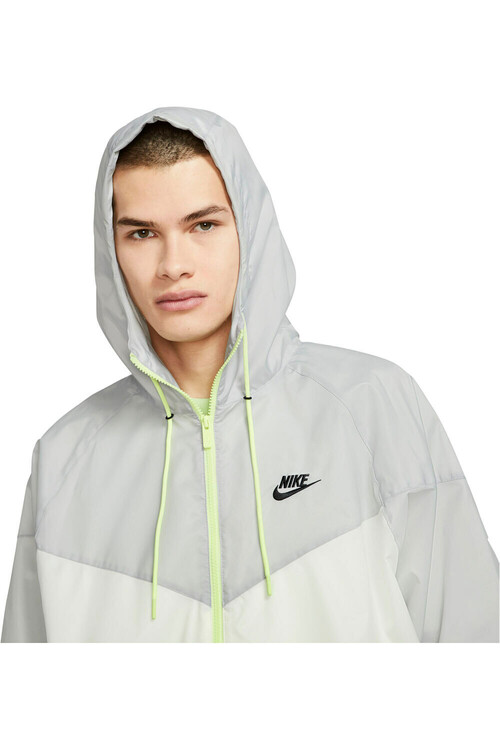 NIKE M NSW SPE WVN LND WR HD JKT GRAM gris