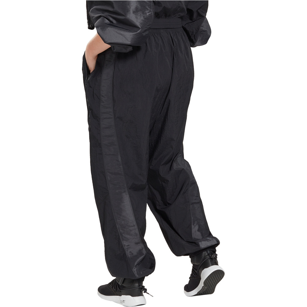Reebok pantalones y mallas largas fitness mujer Reebok SH Q1 Woven Pant IN 03 Reebok pantalones y mallas largas fitness mujer Reebok SH Q1 Woven Pant IN 03