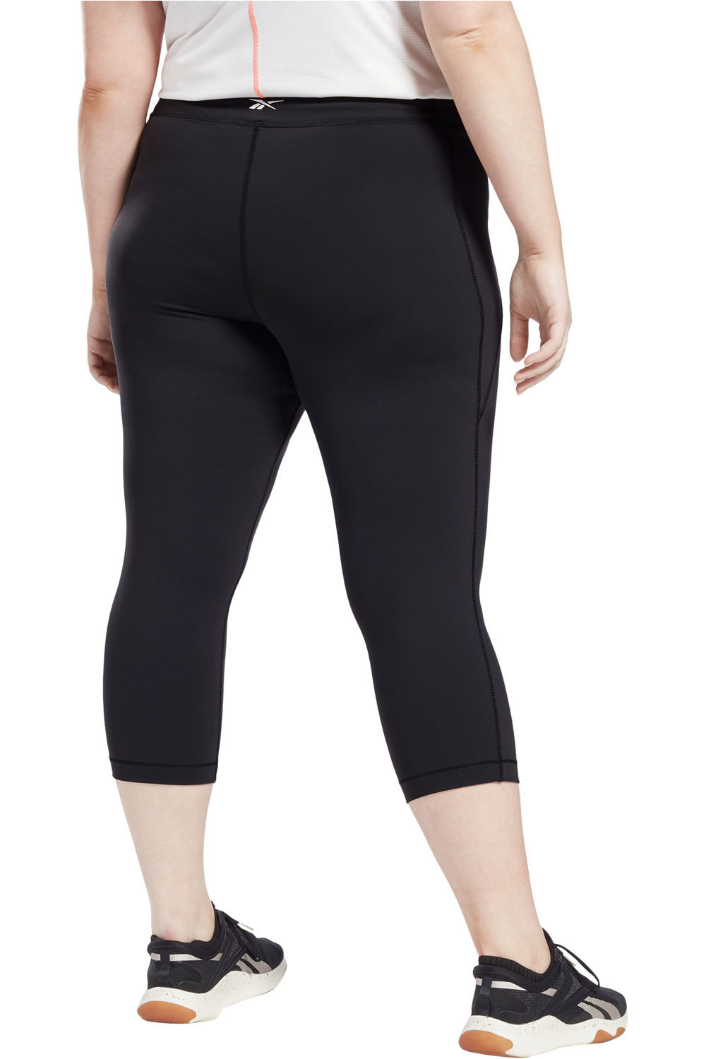 Reebok mallas piratas fitness mujer Reebok TS LUX 3/4 TIGHT IN vista trasera Reebok mallas piratas fitness mujer Reebok TS LUX 3/4 TIGHT IN vista trasera