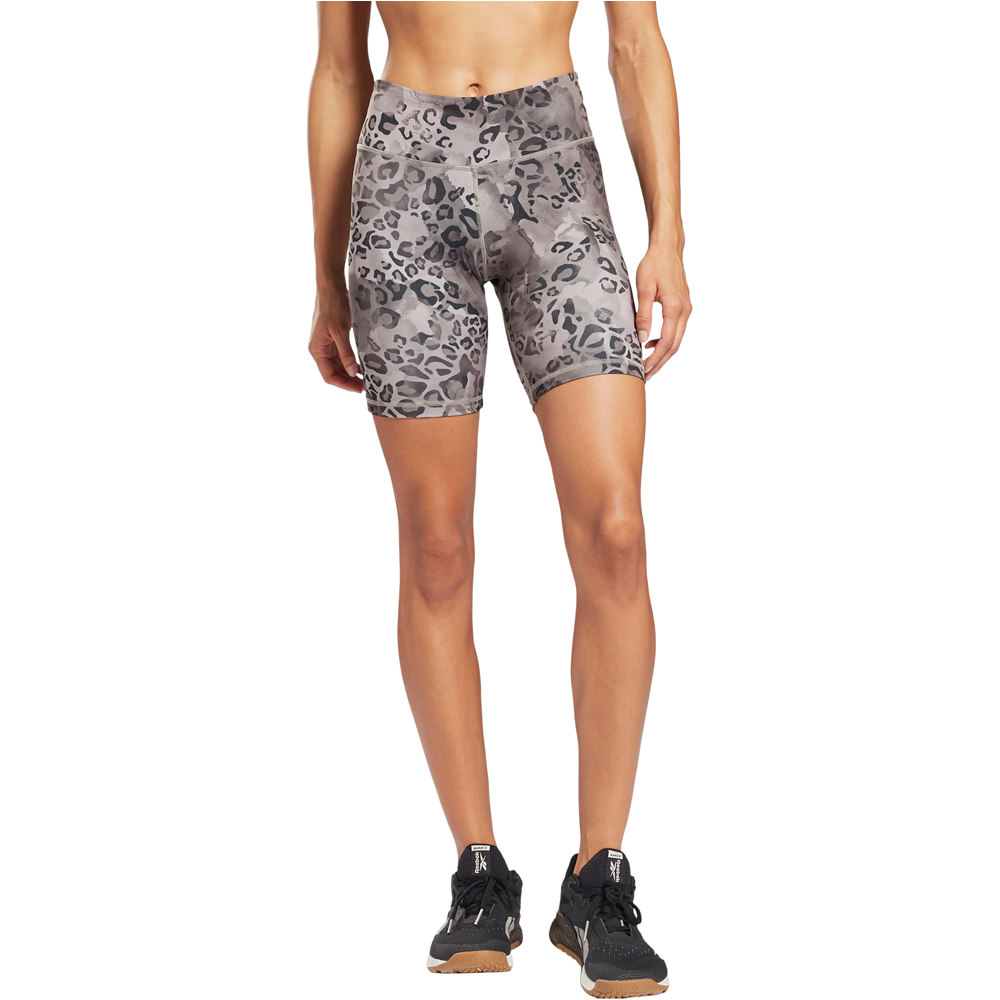 Reebok pantalones y mallas cortas fitness mujer Reebok TS SHORT TIGHT-MODERN SAF vista detalle Reebok pantalones y mallas cortas fitness mujer Reebok TS SHORT TIGHT-MODERN SAF vista detalle