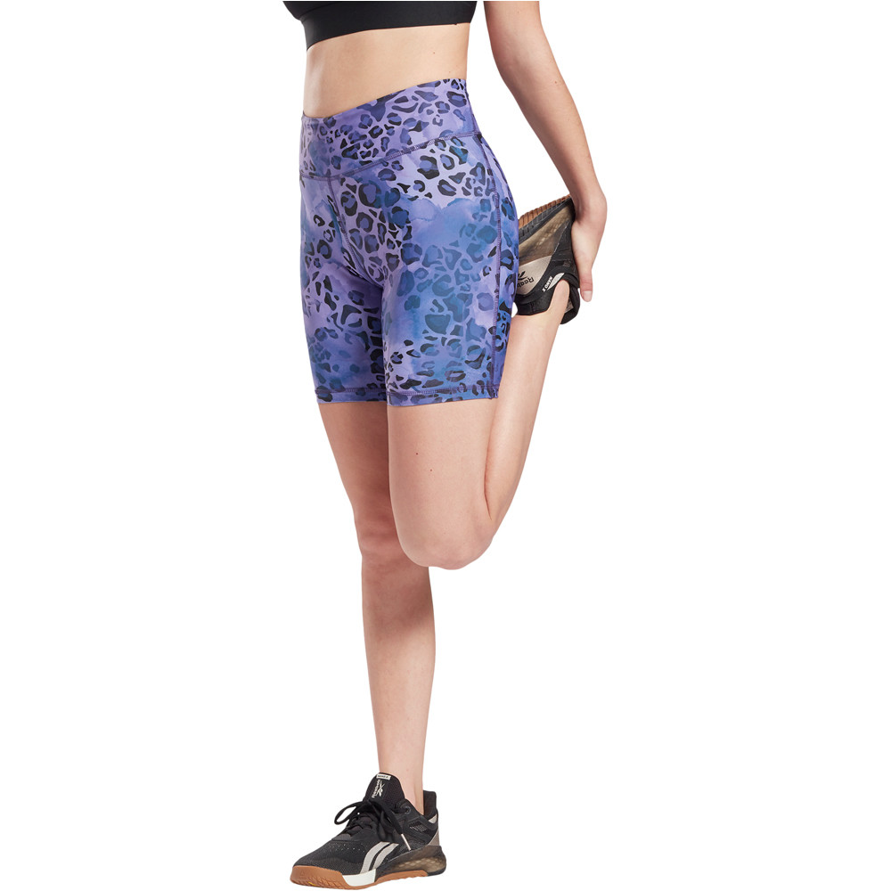 Reebok pantalones y mallas cortas fitness mujer Reebok TS SHORT TIGHT-MODERN SAF vista detalle Reebok pantalones y mallas cortas fitness mujer Reebok TS SHORT TIGHT-MODERN SAF vista detalle