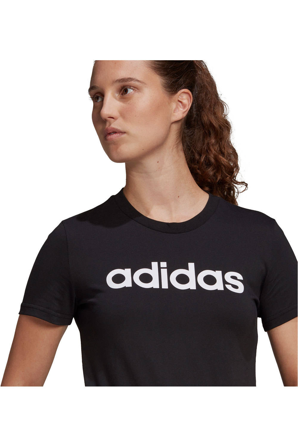 adidas camiseta manga corta mujer LOUNGEWEAR Essentials Slim Logo vista detalle adidas camiseta manga corta mujer LOUNGEWEAR Essentials Slim Logo vista detalle