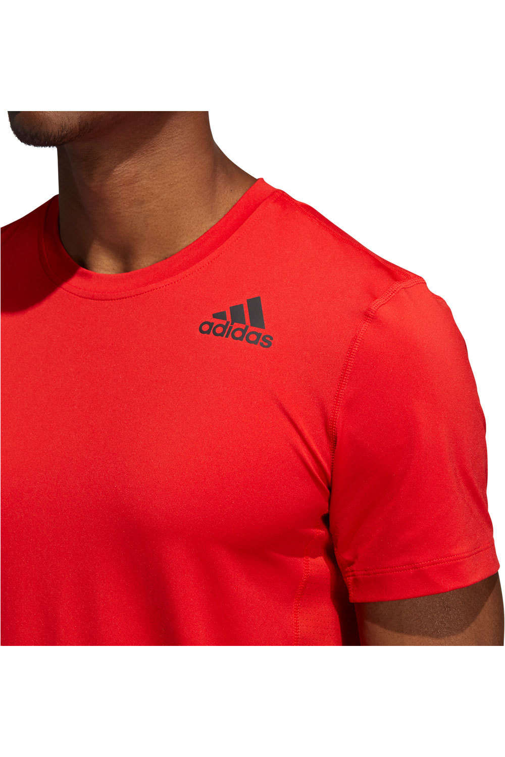 adidas camiseta fitness hombre Adidas TF SS RONE vista detalle adidas camiseta fitness hombre Adidas TF SS RONE vista detalle