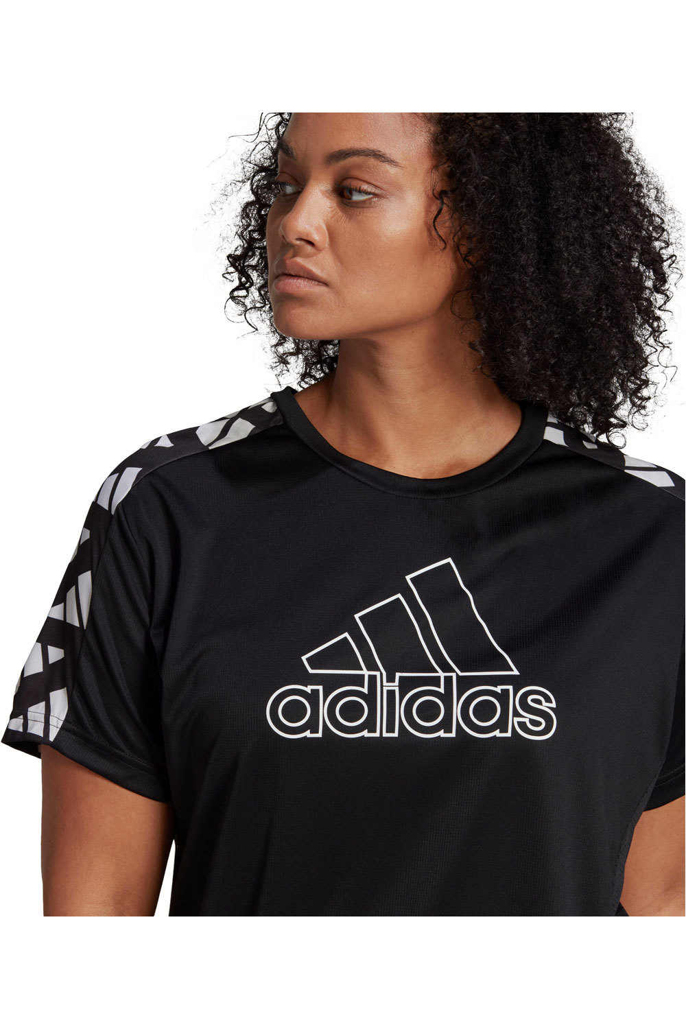 adidas camiseta entrenamiento manga corta mujer Adidas CELEB TEE IW vista detalle adidas camiseta entrenamiento manga corta mujer Adidas CELEB TEE IW vista detalle