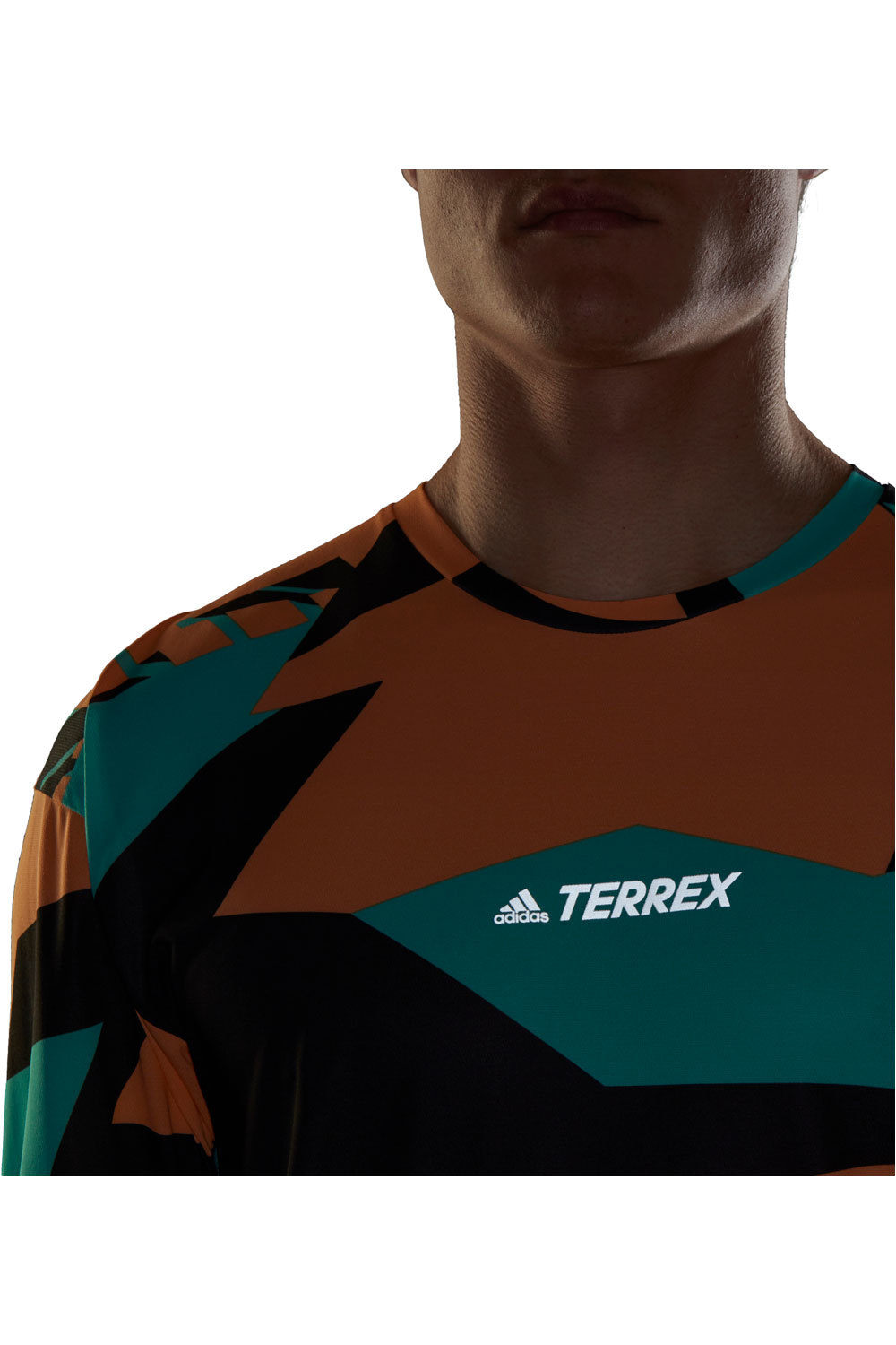 adidas camisetas trail running manga larga hombre Adidas TX TRAIL LS GFX vista detalle adidas camisetas trail running manga larga hombre Adidas TX TRAIL LS GFX vista detalle
