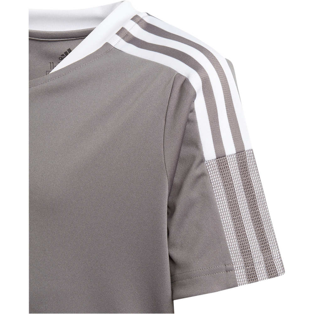 adidas camisetas entrenamiento futbol manga corta niño Tiro 21 vista detalle adidas camisetas entrenamiento futbol manga corta niño Tiro 21 vista detalle