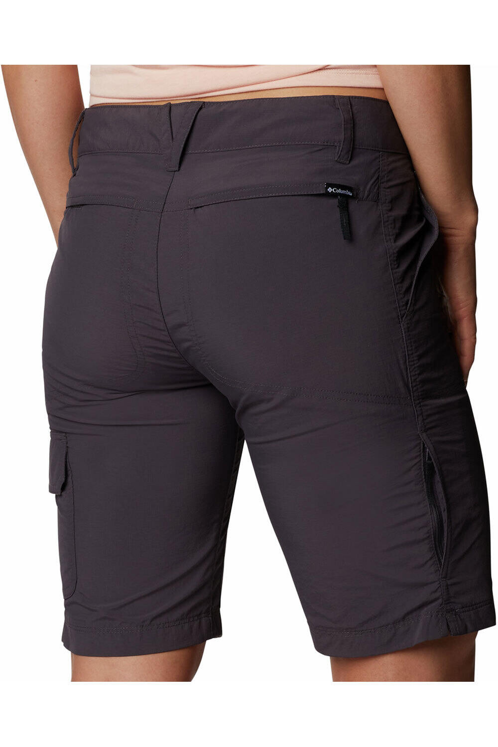 Columbia pantalón corto montaña mujer Columbia Silver Ridge 2.0 Cargo Short vista trasera Columbia pantalón corto montaña mujer Columbia Silver Ridge 2.0 Cargo Short vista trasera