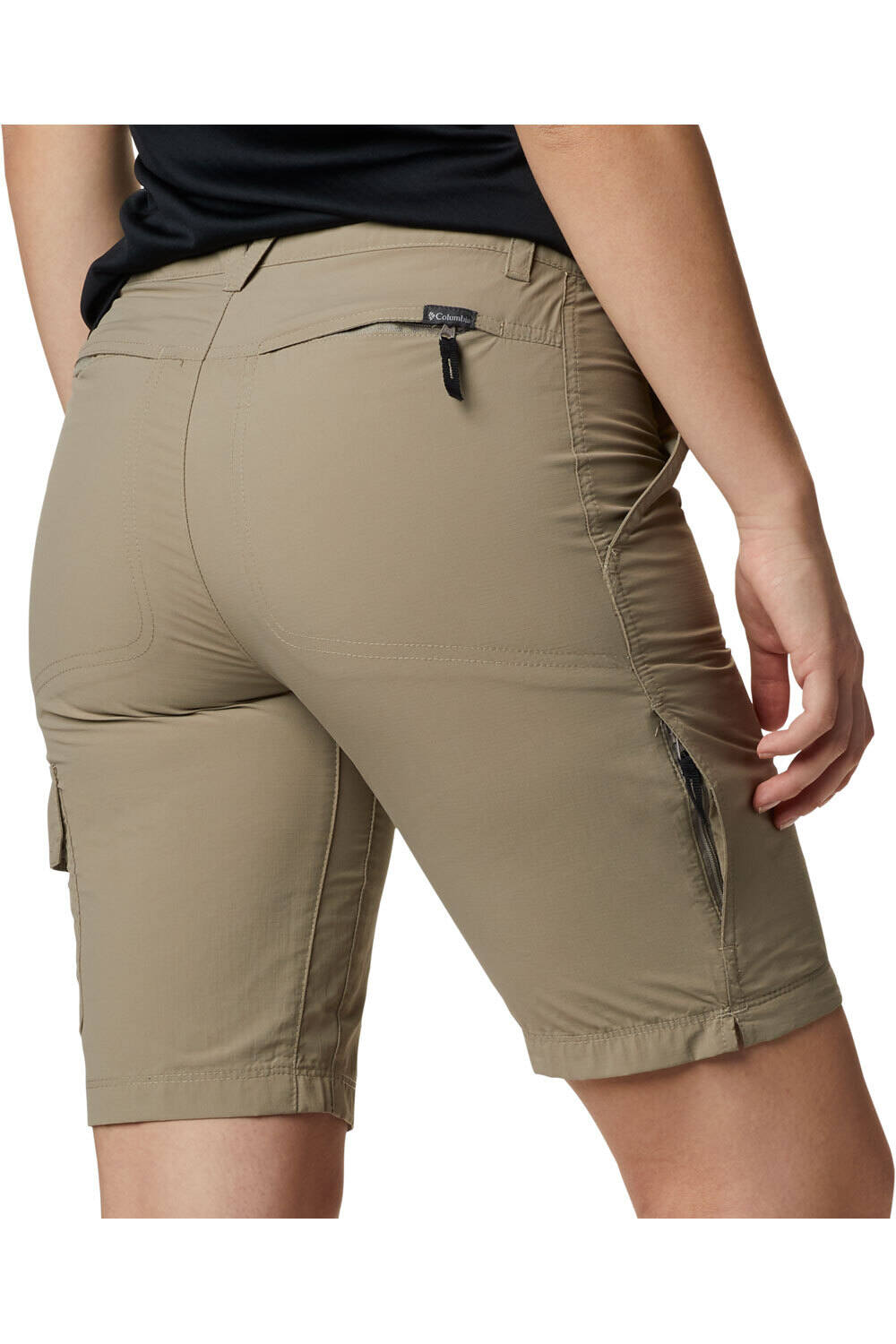 Columbia pantalón corto montaña mujer Columbia Silver Ridge 2.0 Cargo Short MA vista trasera Columbia pantalón corto montaña mujer Columbia Silver Ridge 2.0 Cargo Short MA vista trasera