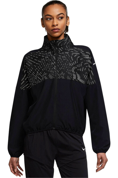 NIKE W NK DF RUN DVN REFLECTIVE JKT negro