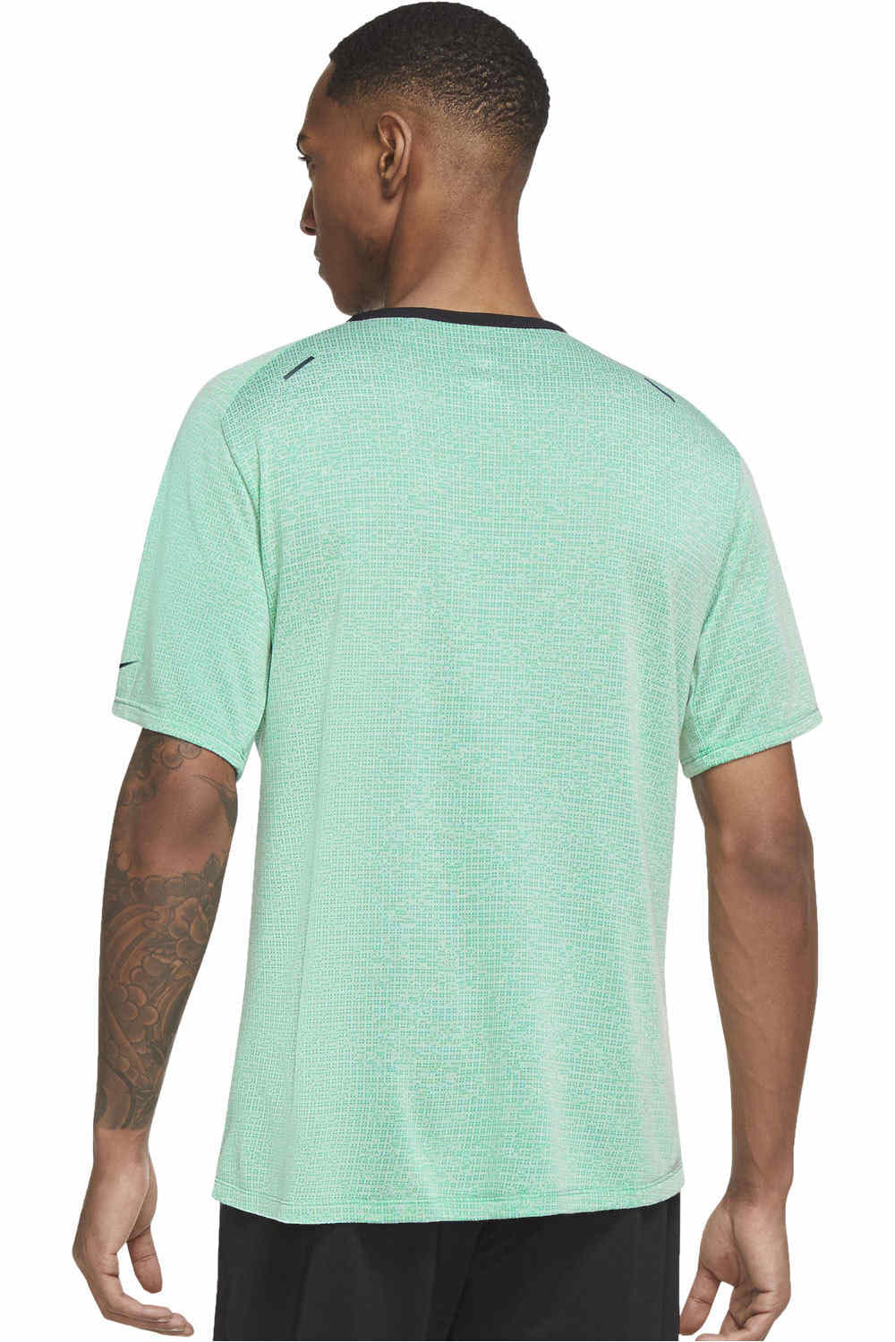 Nike camiseta técnica manga corta hombre Nike M NK DF RUN DVN PINNACLE SS vista trasera Nike camiseta técnica manga corta hombre Nike M NK DF RUN DVN PINNACLE SS vista trasera