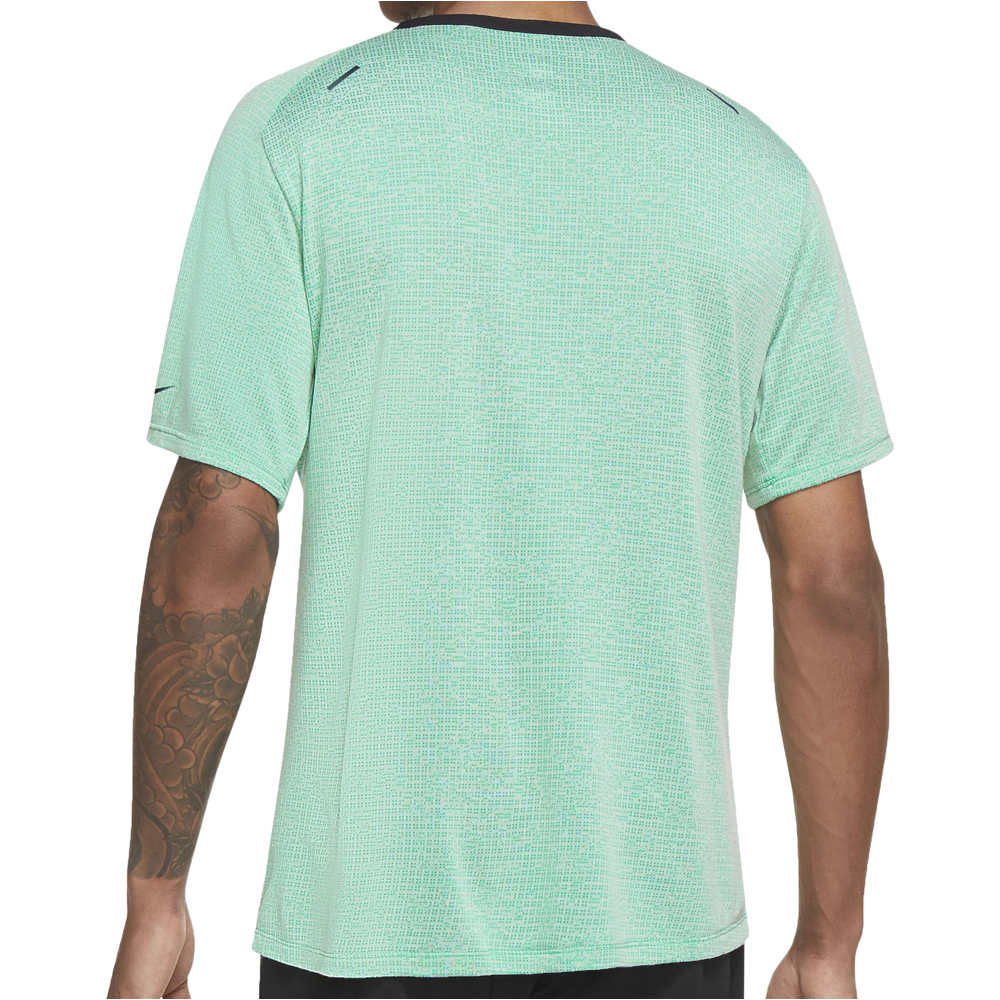 Nike camiseta técnica manga corta hombre Nike M NK DF RUN DVN PINNACLE SS 05 Nike camiseta técnica manga corta hombre Nike M NK DF RUN DVN PINNACLE SS 05