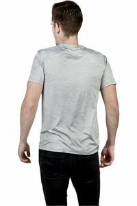 Izas camiseta manga corta hombre Izas AESTUS M vista trasera Izas camiseta manga corta hombre Izas AESTUS M vista trasera