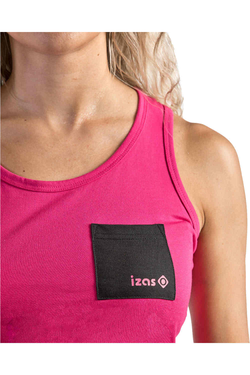 Izas camiseta tirantes mujer Izas ARASANZ vista detalle Izas camiseta tirantes mujer Izas ARASANZ vista detalle
