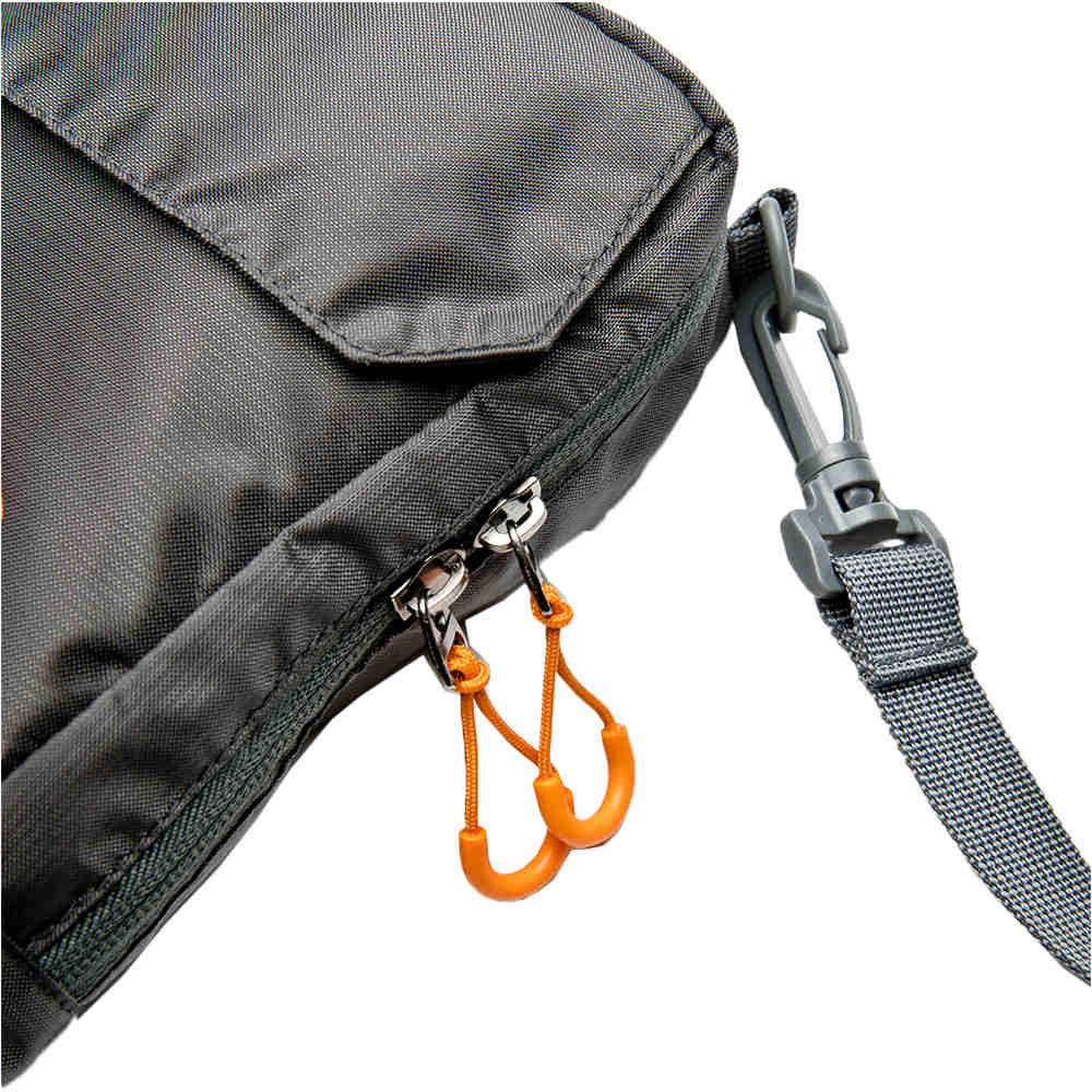 Izas carteras montaña PYXIS 01 Izas carteras montaña PYXIS 01