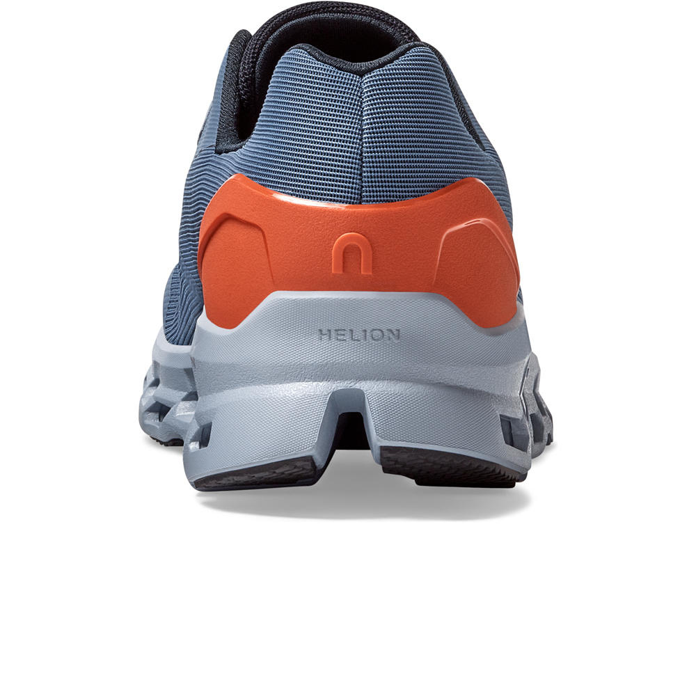 On zapatilla running hombre On Cloudstratus vista trasera On zapatilla running hombre On Cloudstratus vista trasera