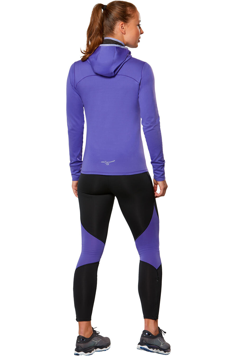 Mizuno camiseta técnica manga larga mujer Mizuno Warmalite Hooded LS Tee (w) vista trasera Mizuno camiseta técnica manga larga mujer Mizuno Warmalite Hooded LS Tee (w) vista trasera