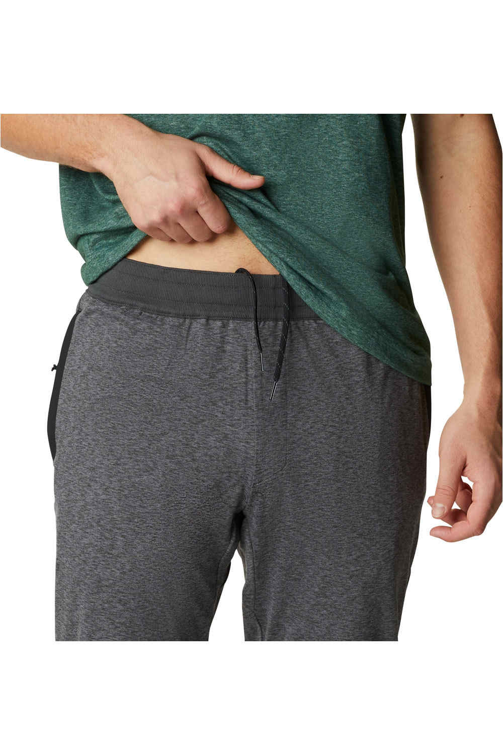 Columbia pantalón hombre Columbia Tech Trail Knit Jogger vista trasera Columbia pantalón hombre Columbia Tech Trail Knit Jogger vista trasera