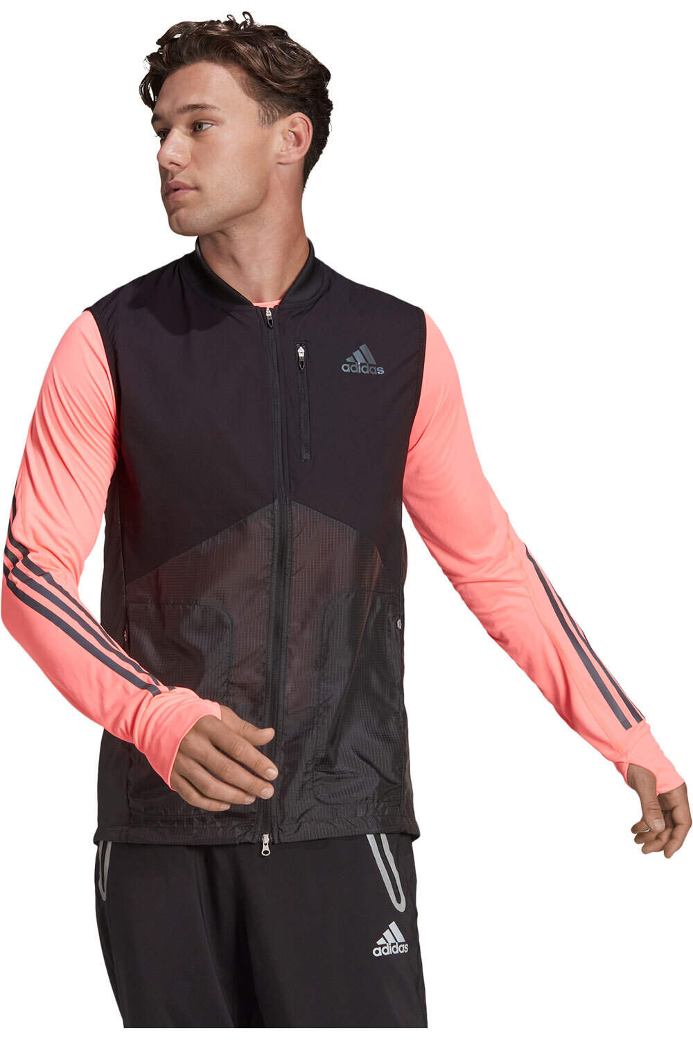 adidas CHAQUETA RUNNING HOMBRE ADIZERO VEST vista frontal adidas CHAQUETA RUNNING HOMBRE ADIZERO VEST vista frontal