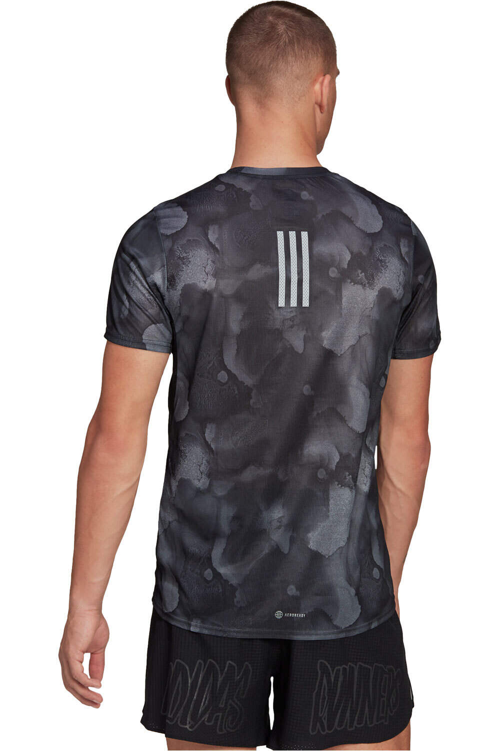 adidas camiseta técnica manga corta hombre Adidas FAST TEE GFX vista trasera adidas camiseta técnica manga corta hombre Adidas FAST TEE GFX vista trasera