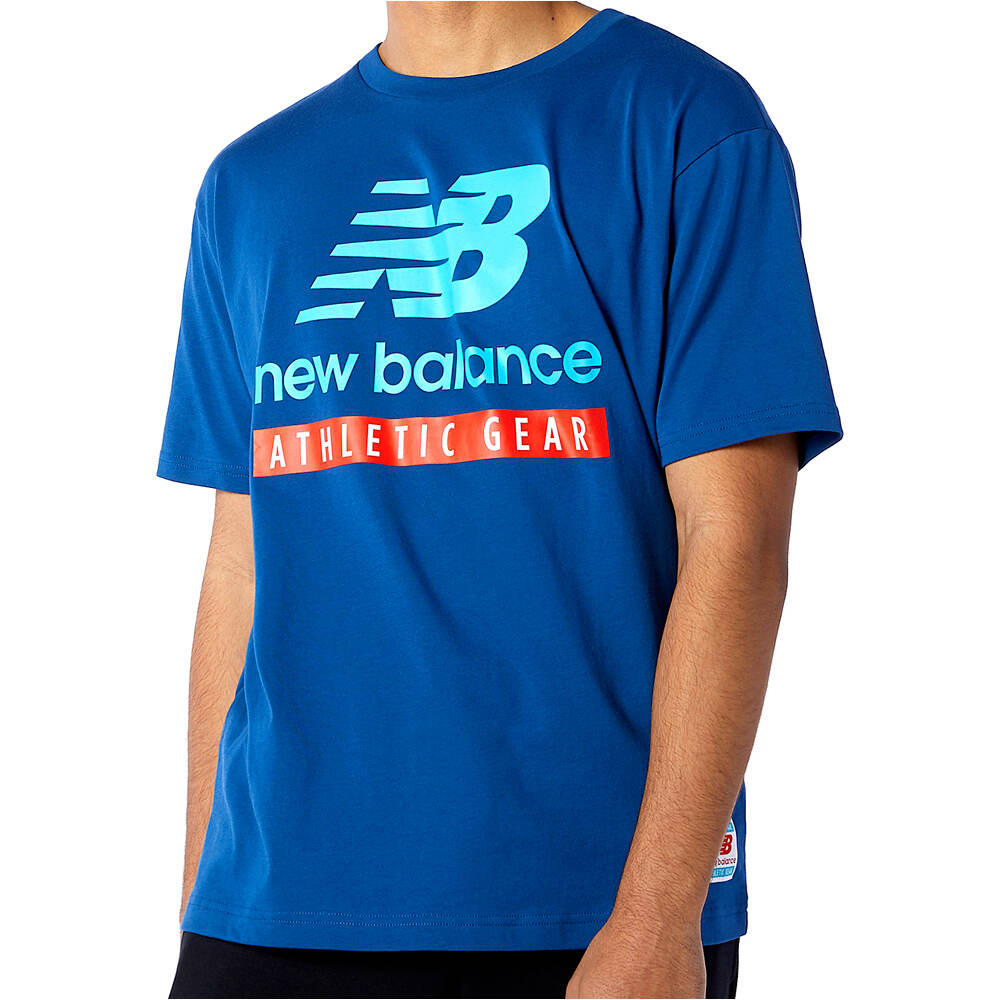 New Balance camiseta manga corta hombre New Balance NB Essentials Logo Tee vista frontal New Balance camiseta manga corta hombre New Balance NB Essentials Logo Tee vista frontal