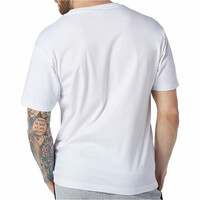 New Balance camiseta manga corta hombre New Balance NB Essentials Logo Tee vista trasera New Balance camiseta manga corta hombre New Balance NB Essentials Logo Tee vista trasera