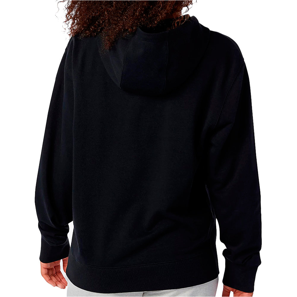 New Balance sudadera hombre New Balance NB Essentials Embriodered Hoodie vista trasera New Balance sudadera hombre New Balance NB Essentials Embriodered Hoodie vista trasera