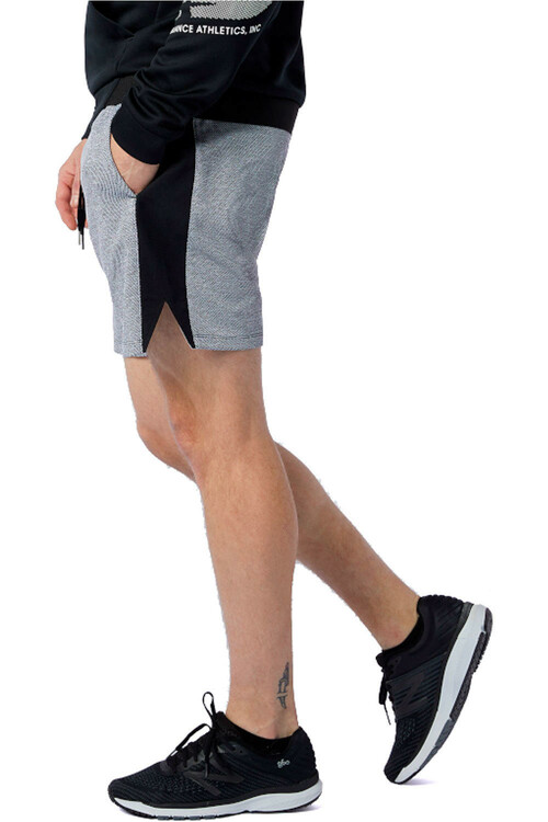 NEW BALANCE TENACITY LIGHTWEIGHT KNIT SHORT gris